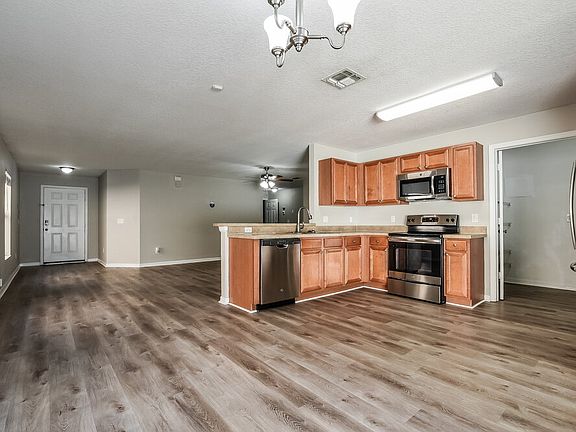 5th image of 15419 Perdido Dr