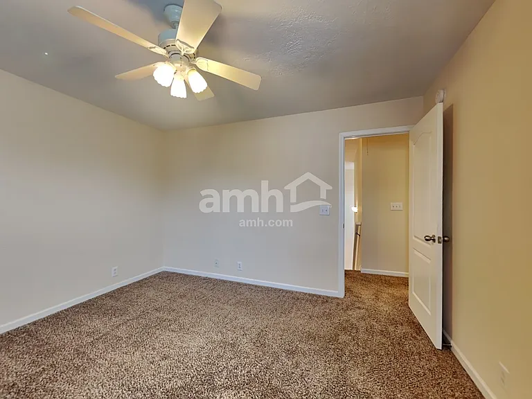 3146 Jenkins Dr — Photo 13