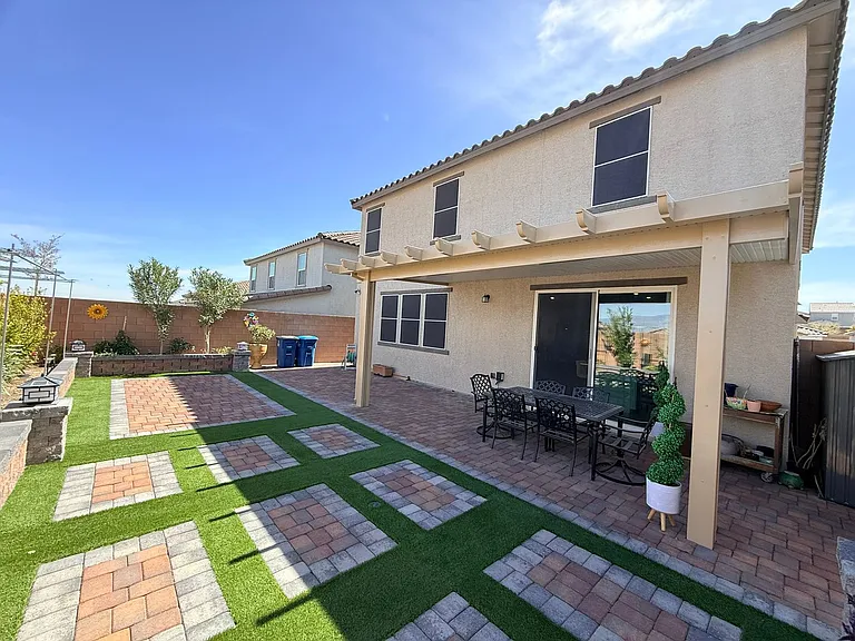 10854 Gentle Crest Ave — Photo 36