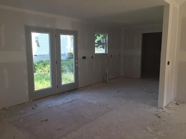 2nd image of 340 Elm Ave Lot 18