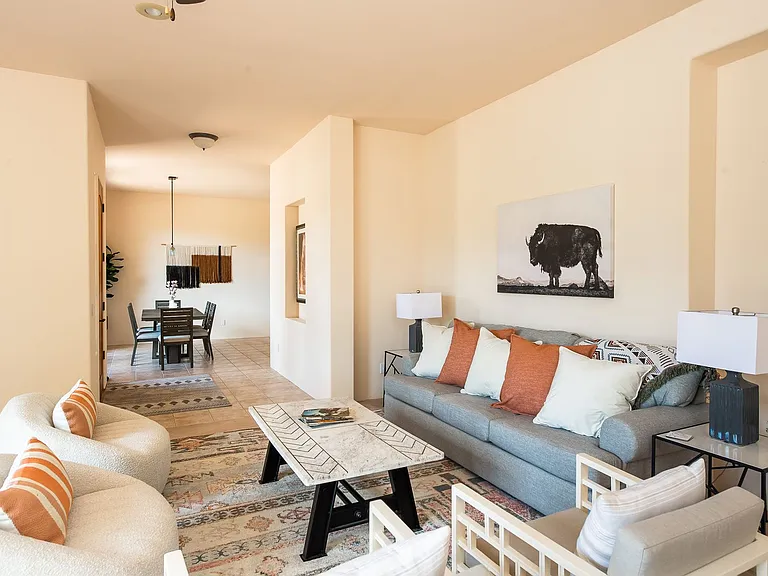 165 Quartz Dr — Photo 12