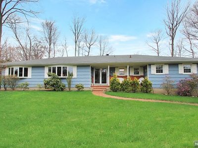 49 Thistle Ln, Mahwah, NJ, 07430