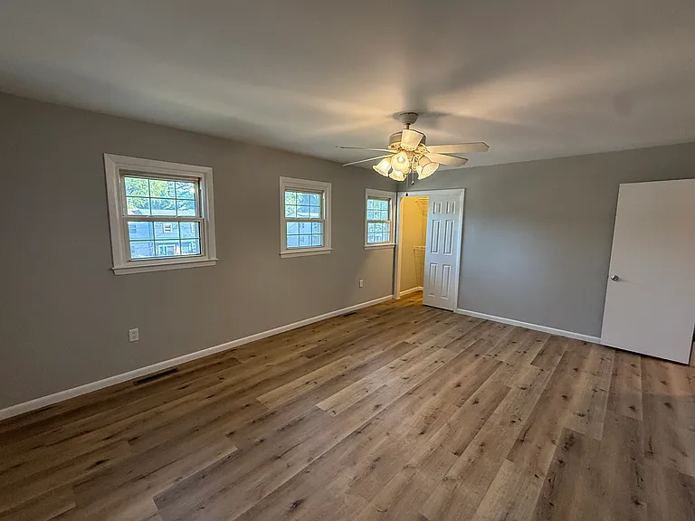 2603 Eisenhower Ct — Photo 12