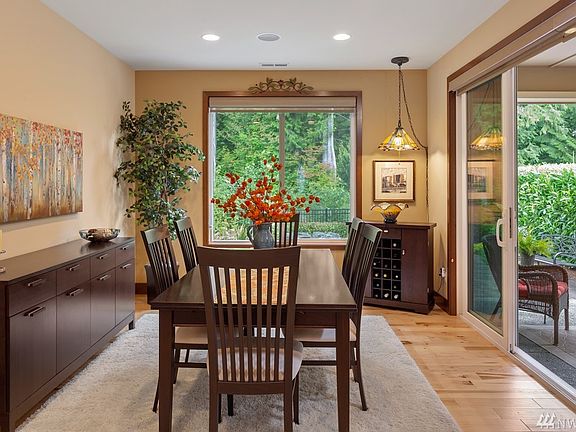 5th image of 14702 Knoll Park Ct E