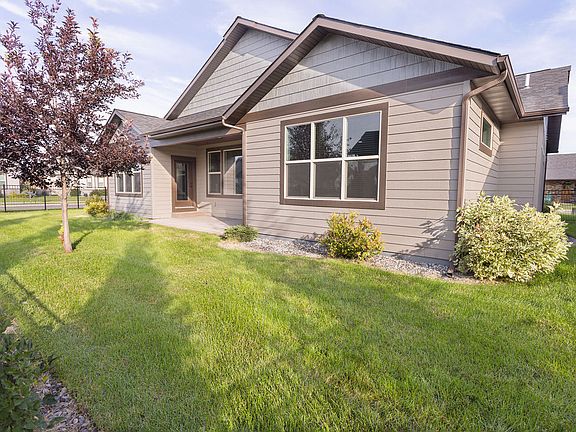 3rd image of 2172 Southbridge Dr