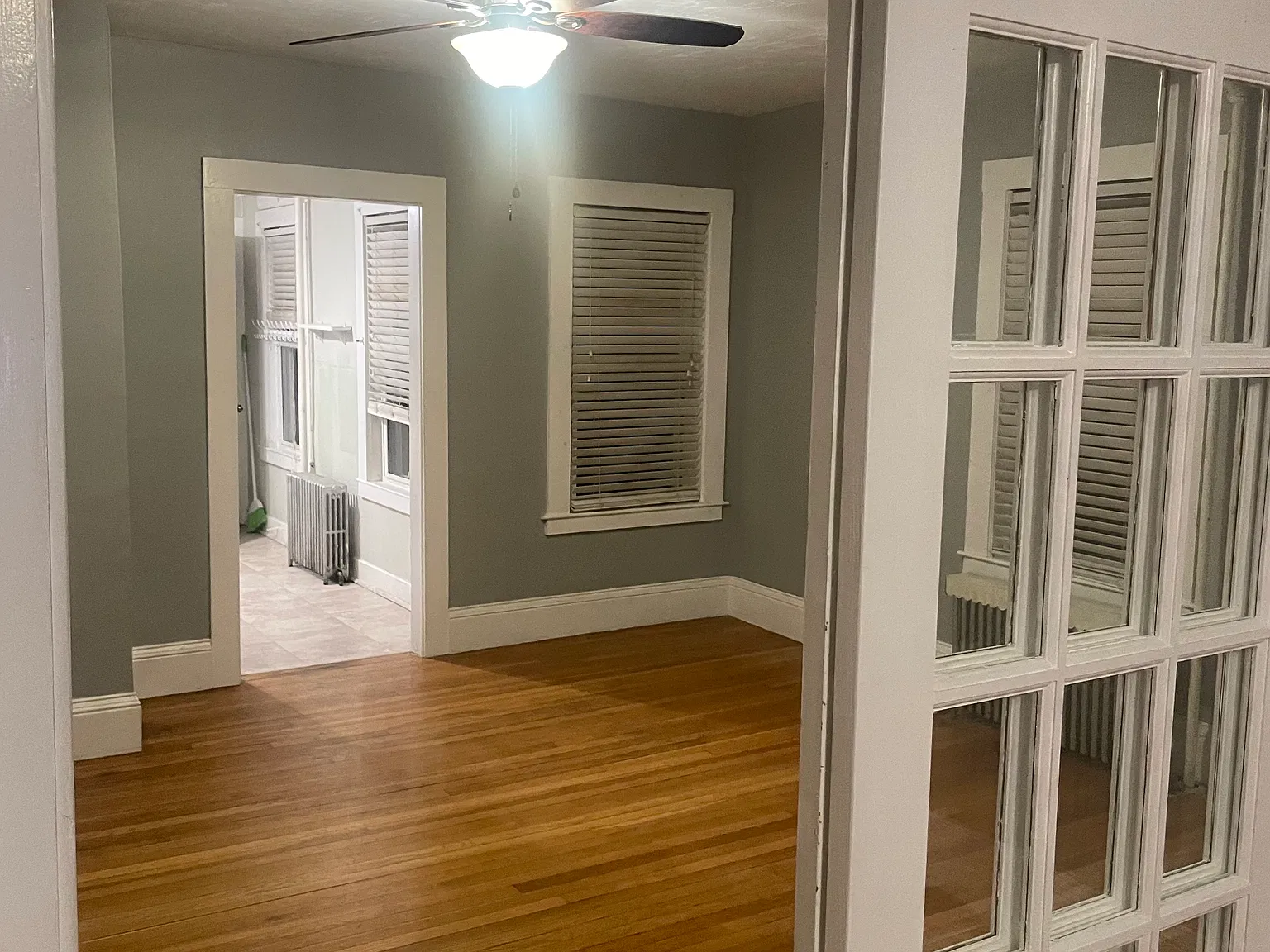 2 bed, 1000 sqft, $2,450 — Photo 3