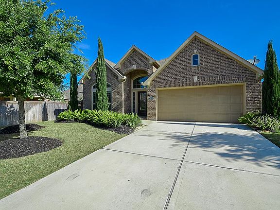 2nd image of 26426 Longleaf Valley Dr