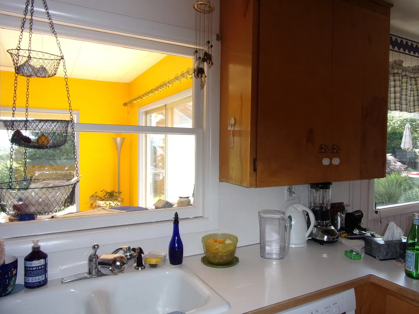 Delightful single level home by the Country Club. — Photo 4