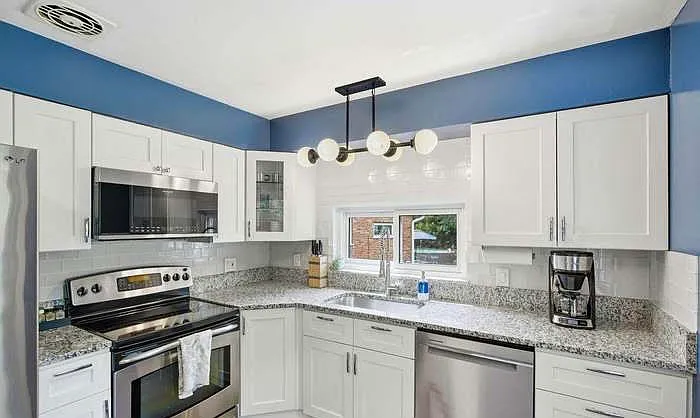 1302 Mooncrest Ct — Photo 15