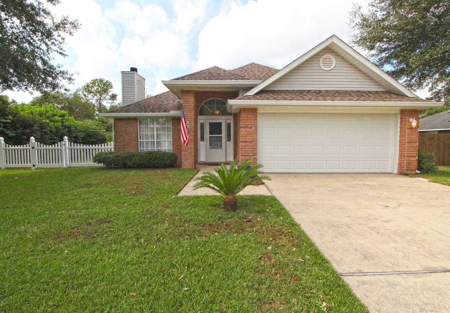 3 bed, 2.0 bath, 1688 sqft, $2,150 — Photo 1