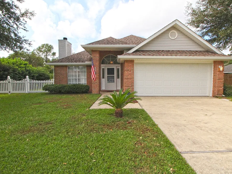 22 Arapaho Dr