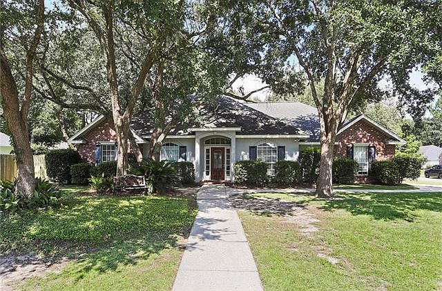 1st image of 1800 Octavia Dr