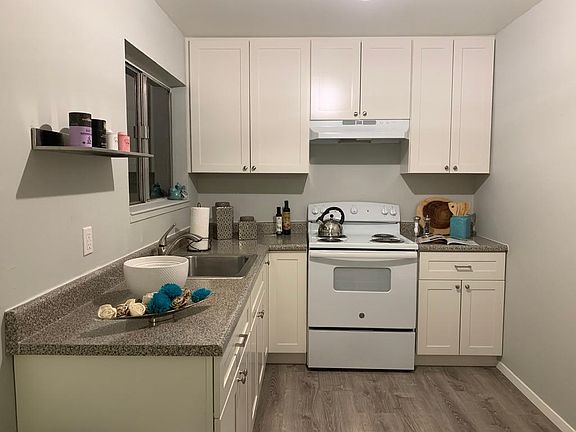 4th image of 135 N Willard St APT 2
