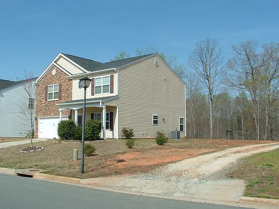 2nd image of 809 Redland Dr