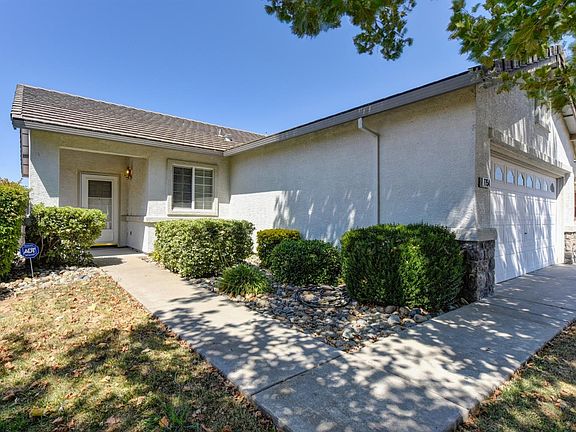 3rd image of 7754 Dersingham Dr