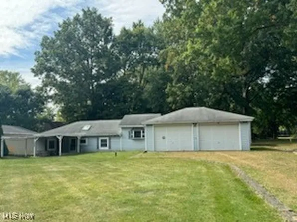 3054 Long Rd, Akron, OH 44312