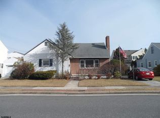 413 N Essex Ave, Margate, NJ 08402
