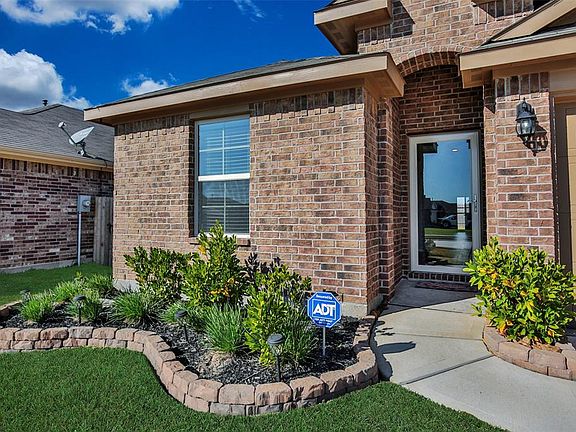 3rd image of 20818 Whitehaven Bluff Trl