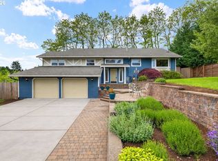 12395 SW Clara Ln, Lake Oswego, OR 97035
