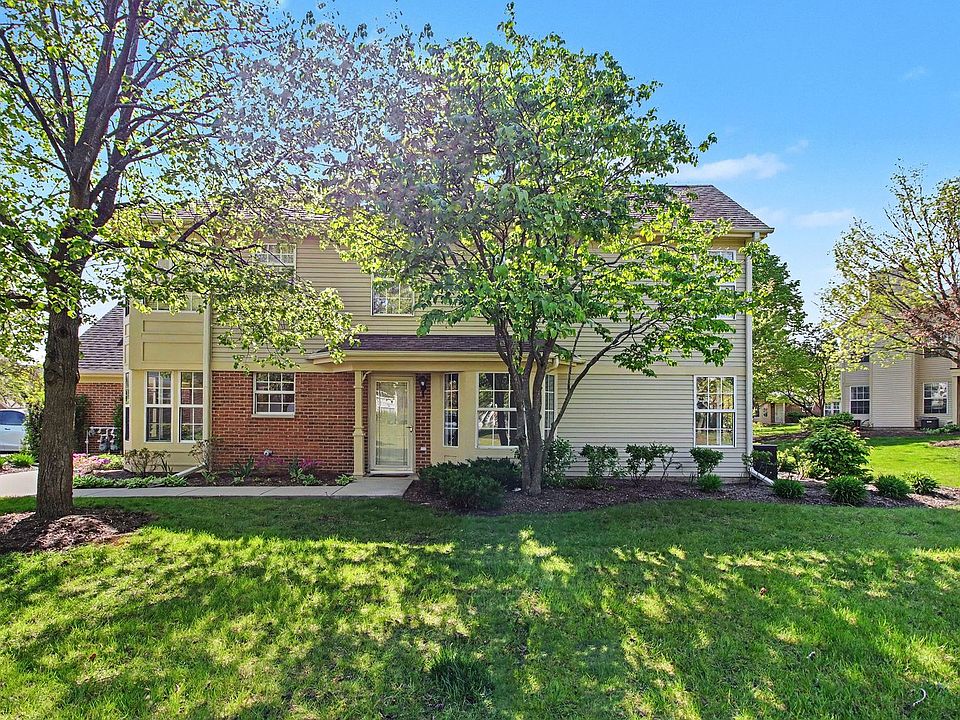 1st image of 530A Pembrook Ct S