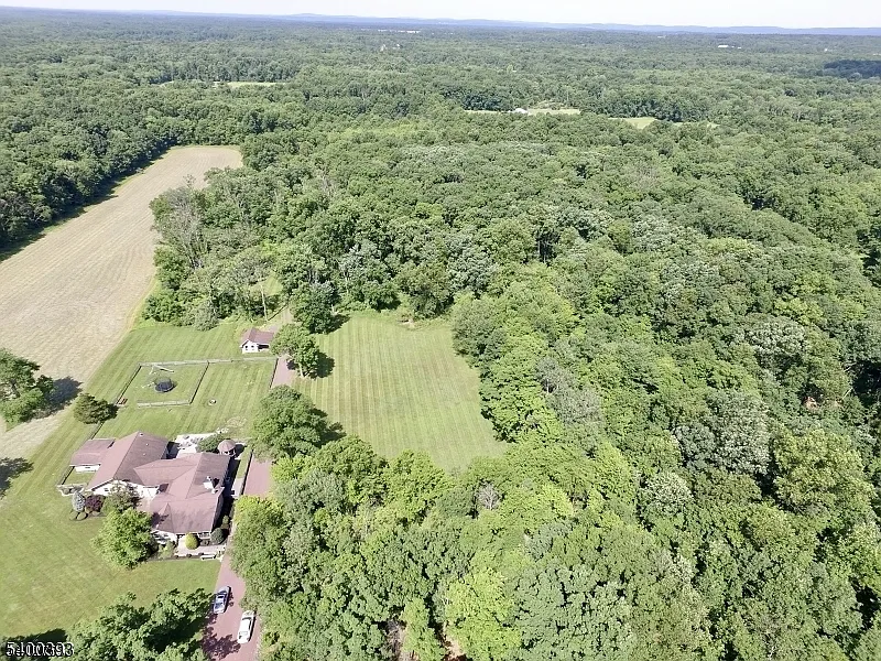57 Featherbed Ln photo 1