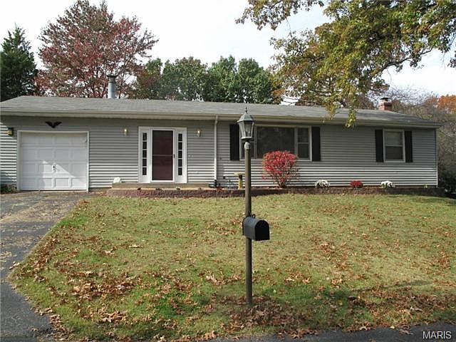 1st image of 9431 Parklind Dr