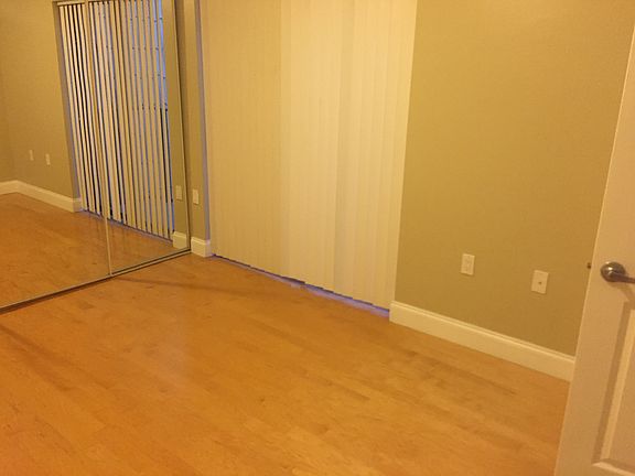 5th image of 5305 53rd Way