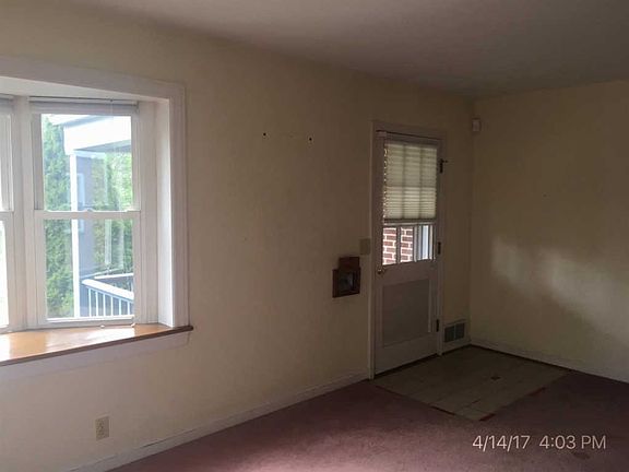 3rd image of 6934 Lois Dr