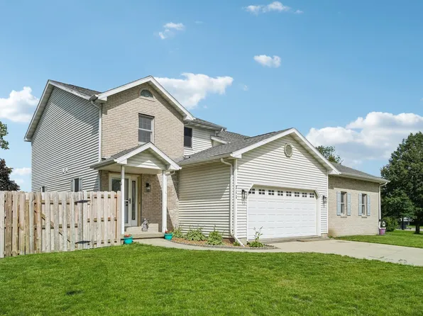 711 Edgemore Dr, Sun Prairie, WI 53590