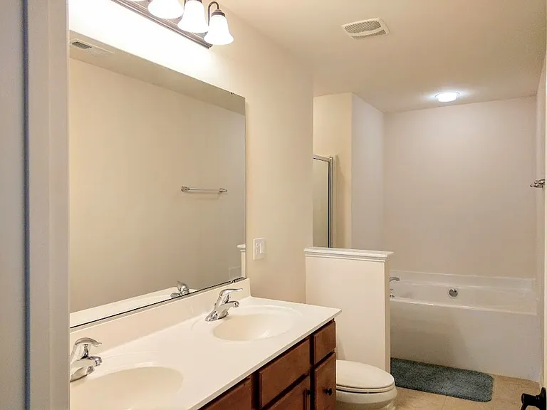 447 Panorama View Loop — Photo 11