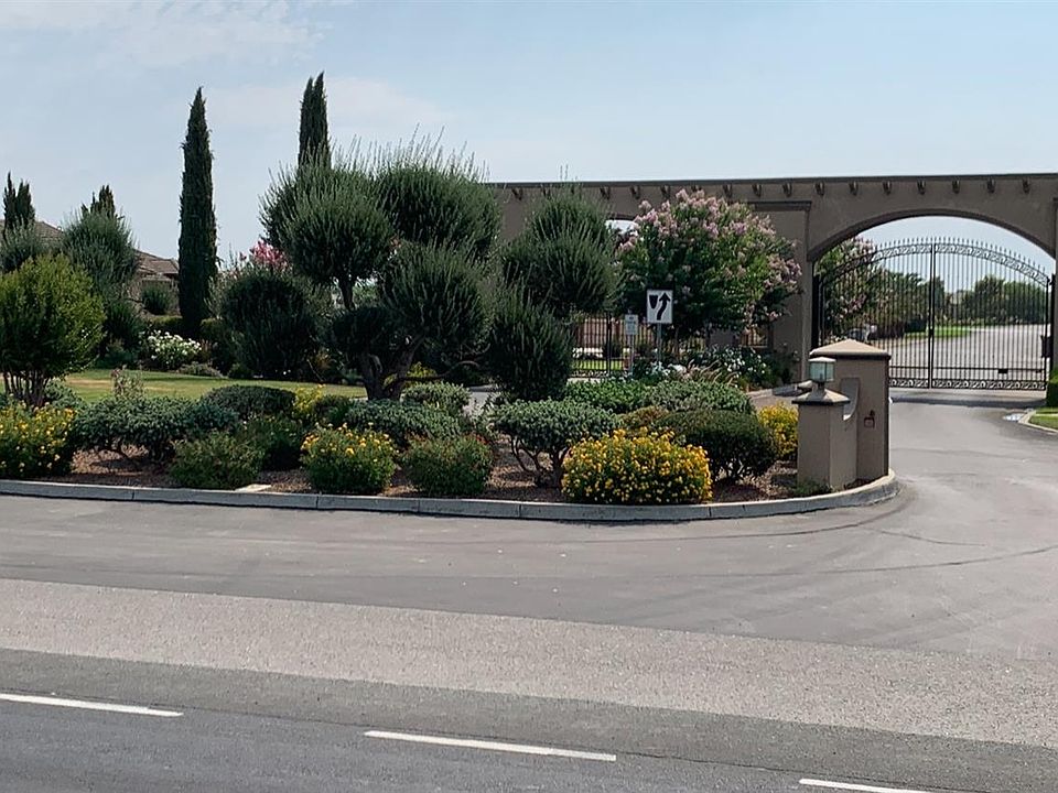 1st image of 13845 Francisco Dr