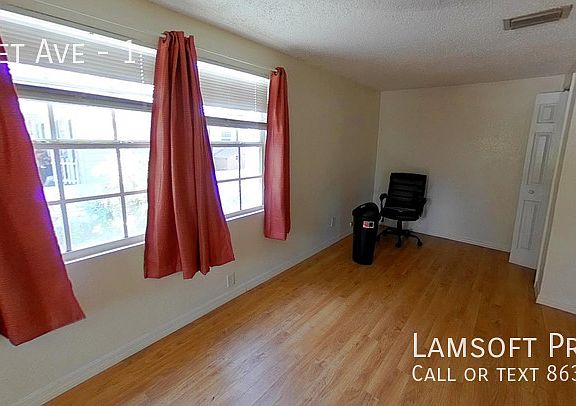 4th image of 542 Violet Ave #1