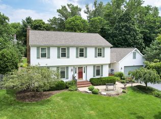 3570 Apple Hill Dr SE, Ada, MI 49301