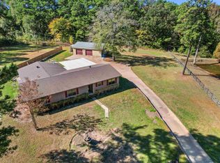 1118 Amaryllis Rd, Gilmer, TX 75645