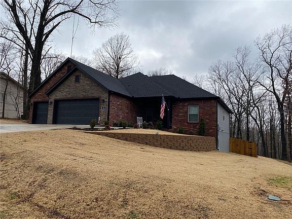 2nd image of 46 Westmorland Dr