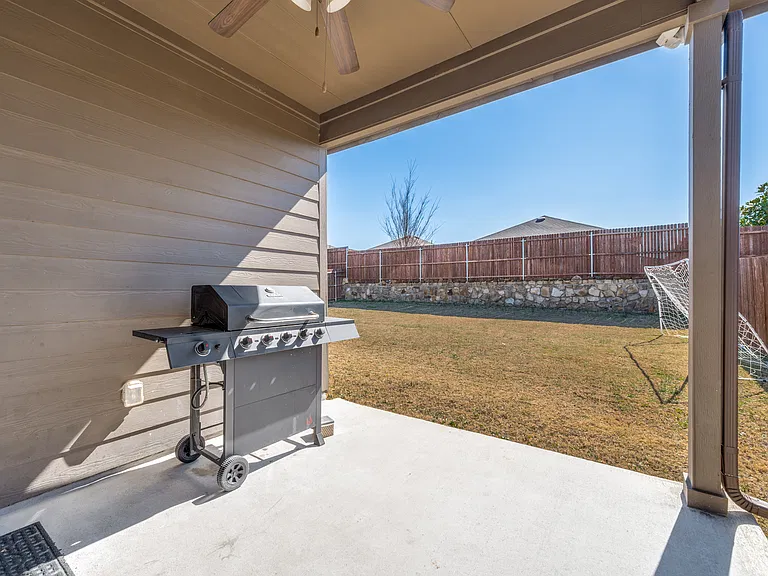 808 Fueller Dr — Photo 23