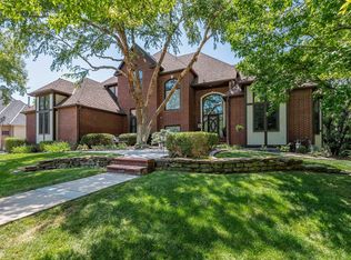 21 N Sagebrush Cir, Wichita, KS 67230