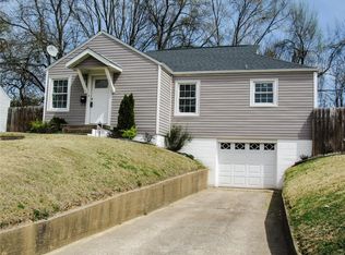 105 Oakwood Dr, Collinsville, IL 62234