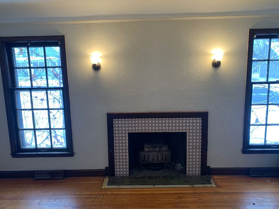 1st image of 4139 Girard Ave N
