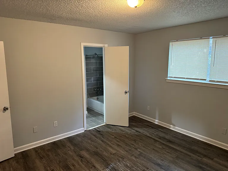 2044 Vollintine Ave #2044 — Photo 9