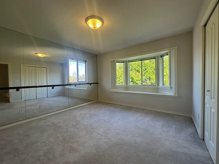 4331 Pendlebury Rd — Photo 25