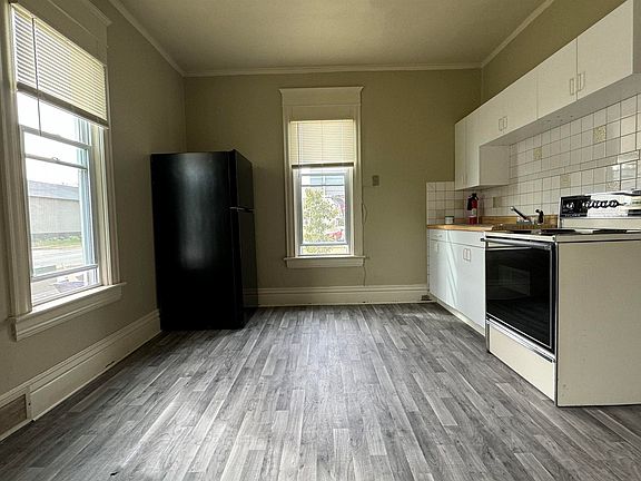 5th image of 524 S Washington Ave #1