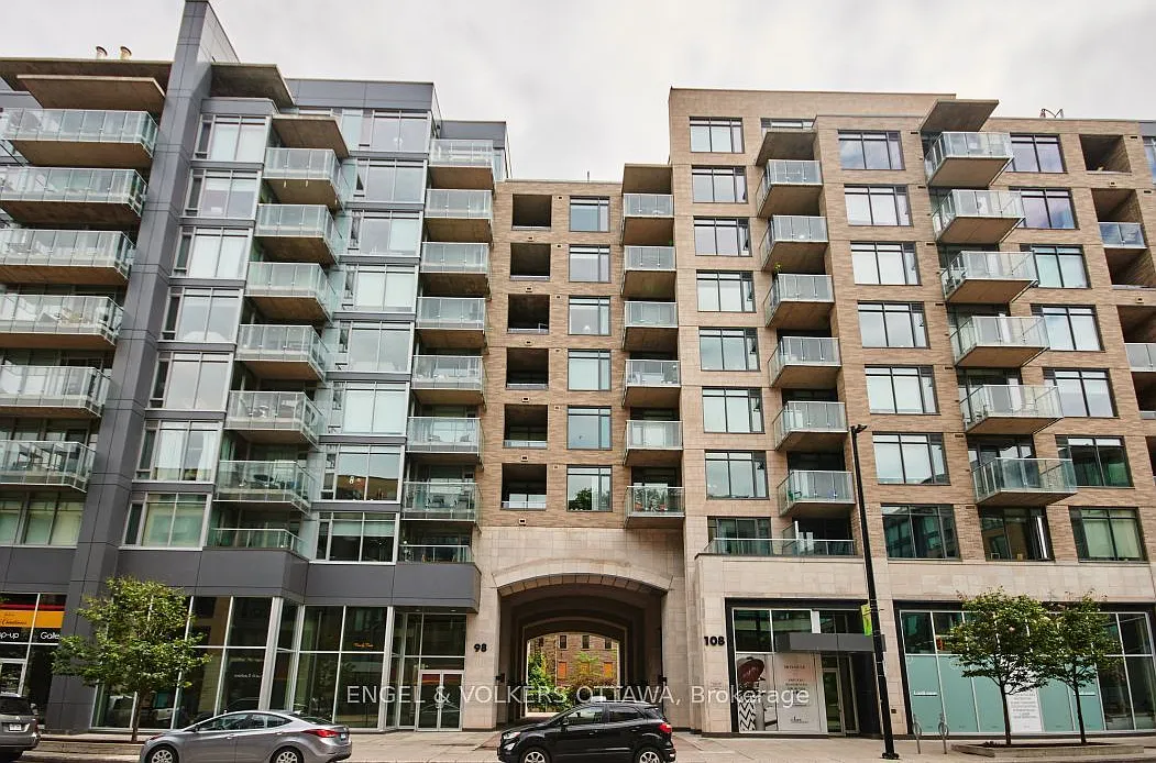 2 bed, $2,900 — Photo 1