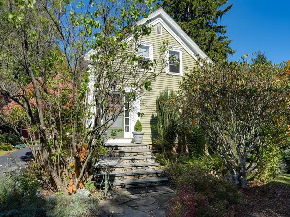 151 Southville Rd, Southborough, MA 01772