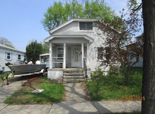 1037 E Jarvis Ave, Hazel Park, MI