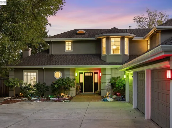 934 Wilmington Way, Redwood City, CA 94062