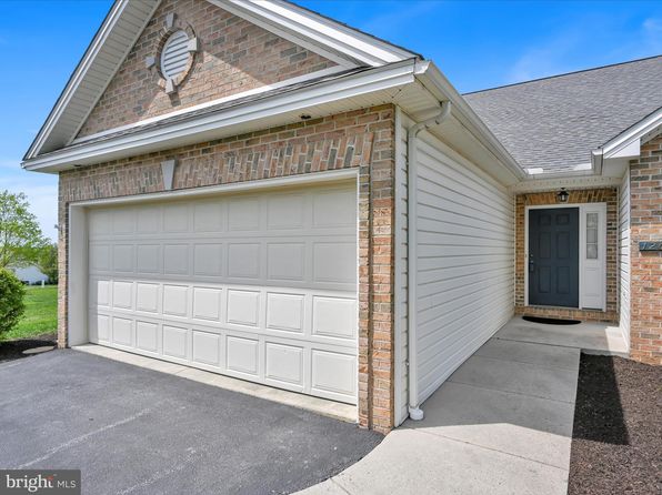 120 Brynfield Way, Harrisburg, PA 17112