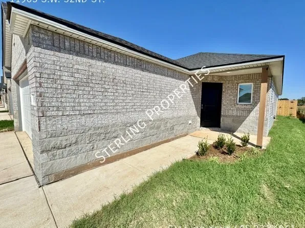 11905 S West 32nd St, Mustang, OK 73064
