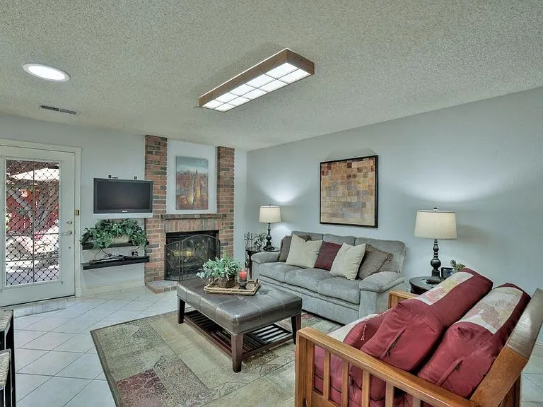 32703 Dinuba Ct — Photo 16