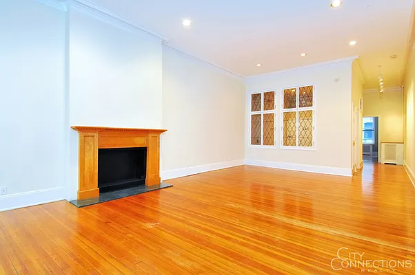 Rented by City Connections Realty | media 16
